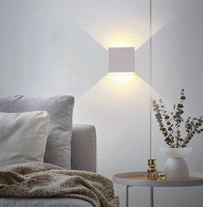 Strakk - modern Nordic Design wall lamp LED