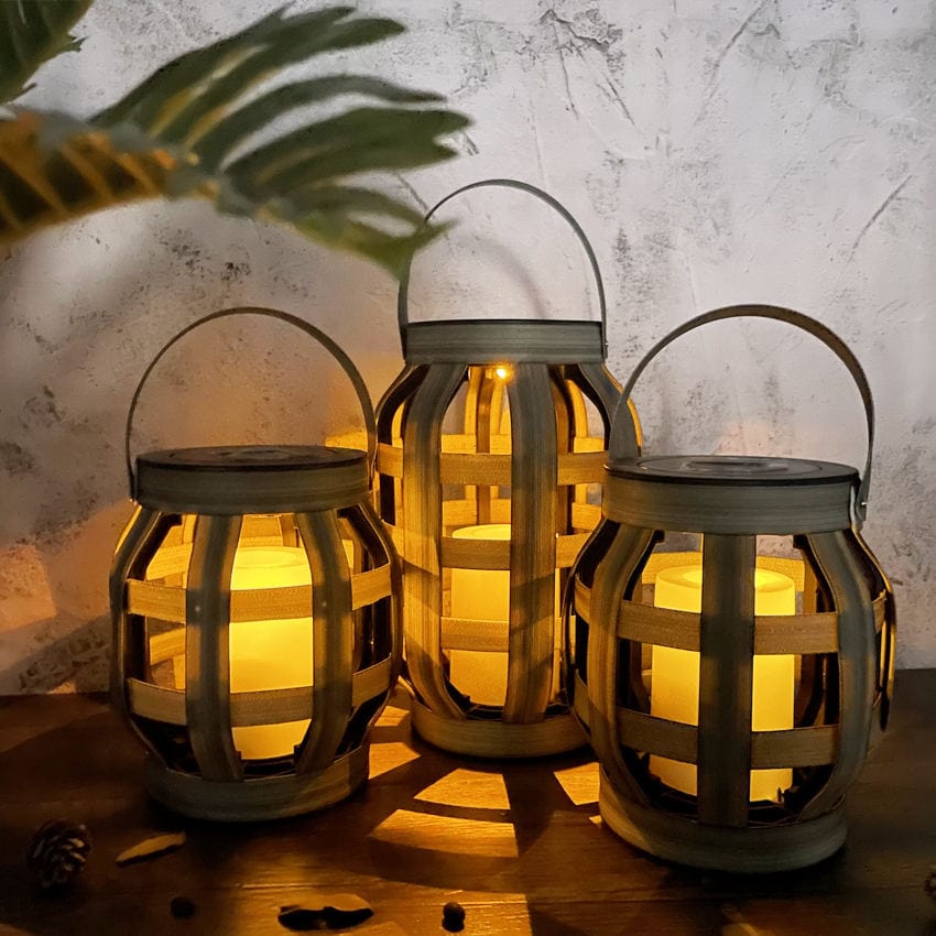 Cross Weave Rattan Outdoor Light (Solar)