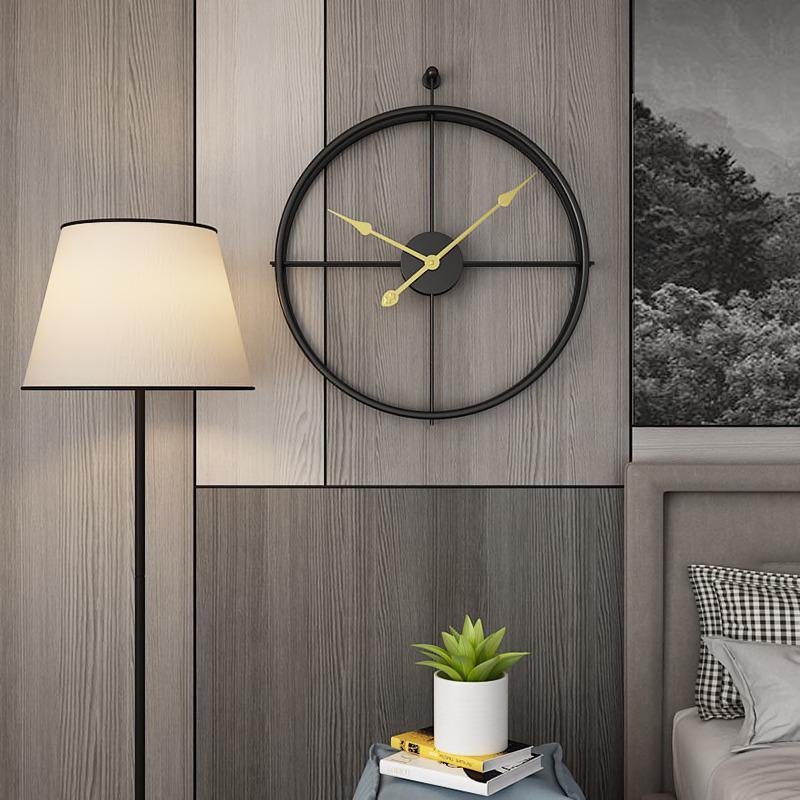 Liselotte Clock