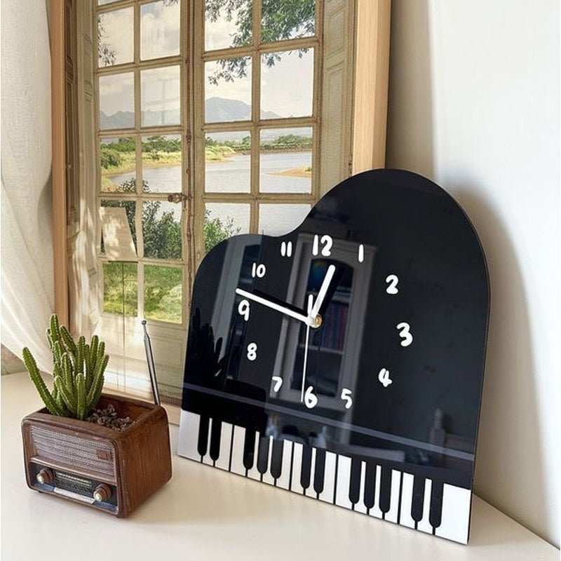 Modern Quartz 'Piano' Wall Clock