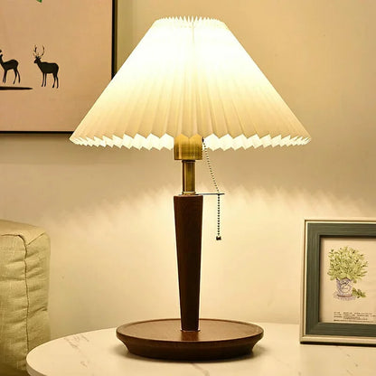 VintageLumi – Retro Wooden Lamp