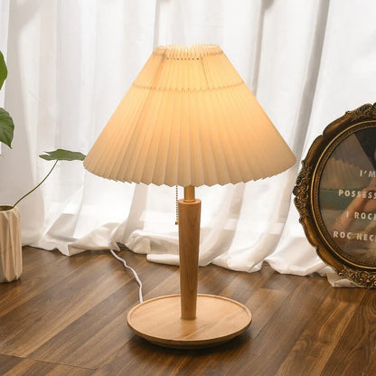 VintageLumi – Retro Wooden Lamp