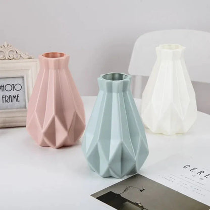 Pretty Pastel Coloured Flower Vase