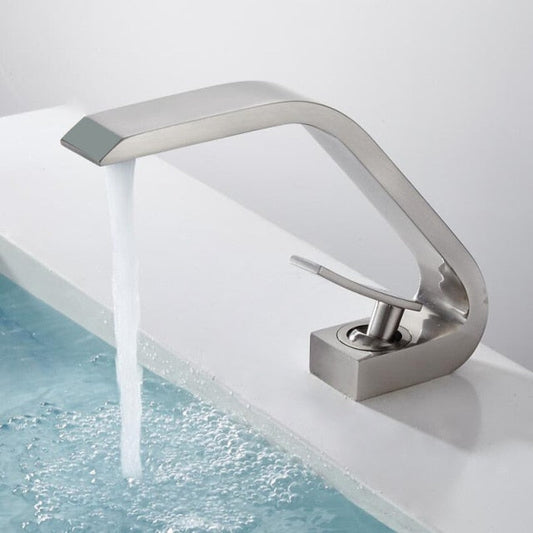 Miravique - Modern Brass Basin Faucet