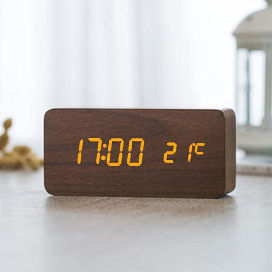 Nordic Voice-Controlled LED Alarm Clock – USB Rechargeable, Modern Design with Bright Display