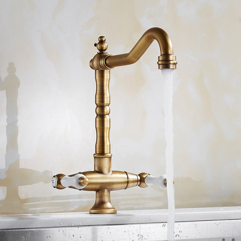 Miravique-Handle Rustic Brass Faucet