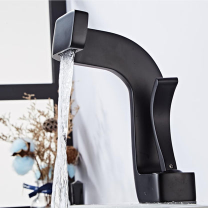 Miravique - Modern Curved Faucet