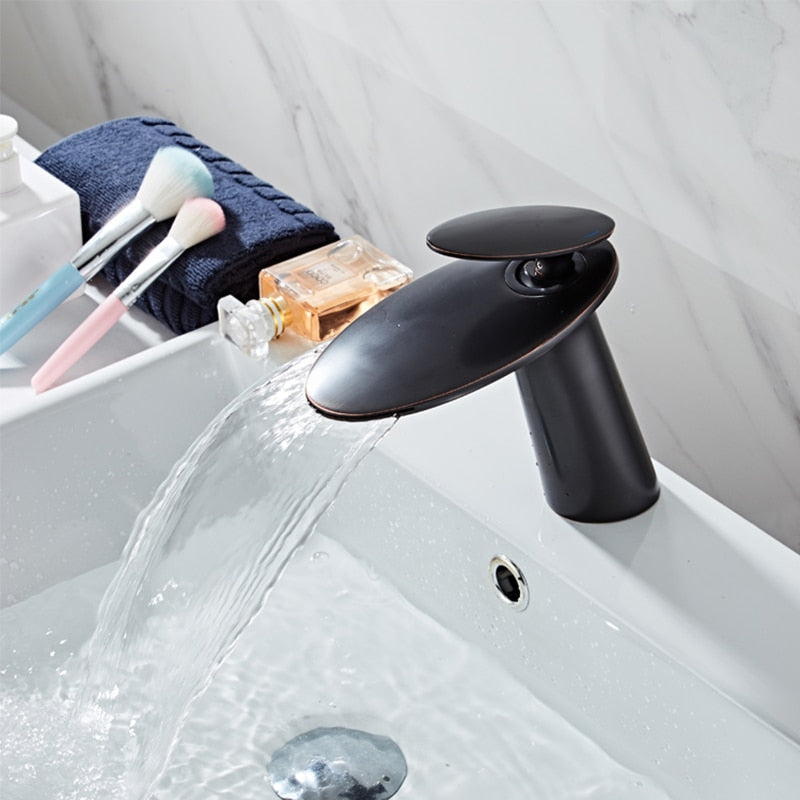 Miravique - Modern Waterfall Faucet