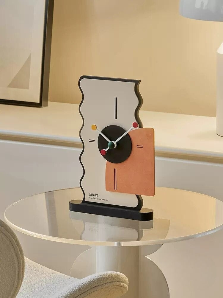 GeoDesign - Geometric Accents Digital Clock