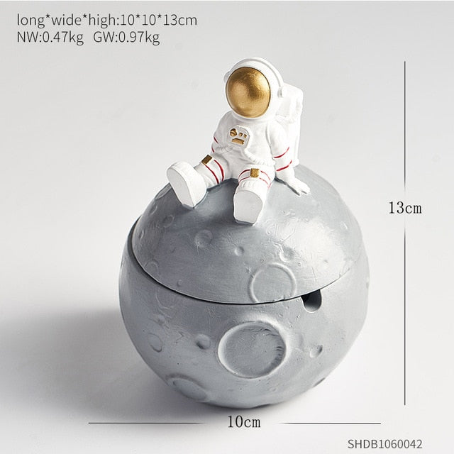 Astronaut Pen Stand