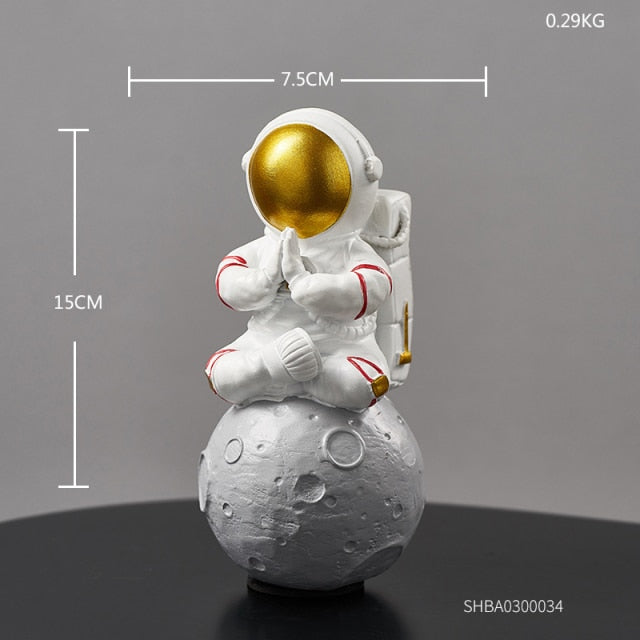 Dunk/Yoga Astronaut Figurine