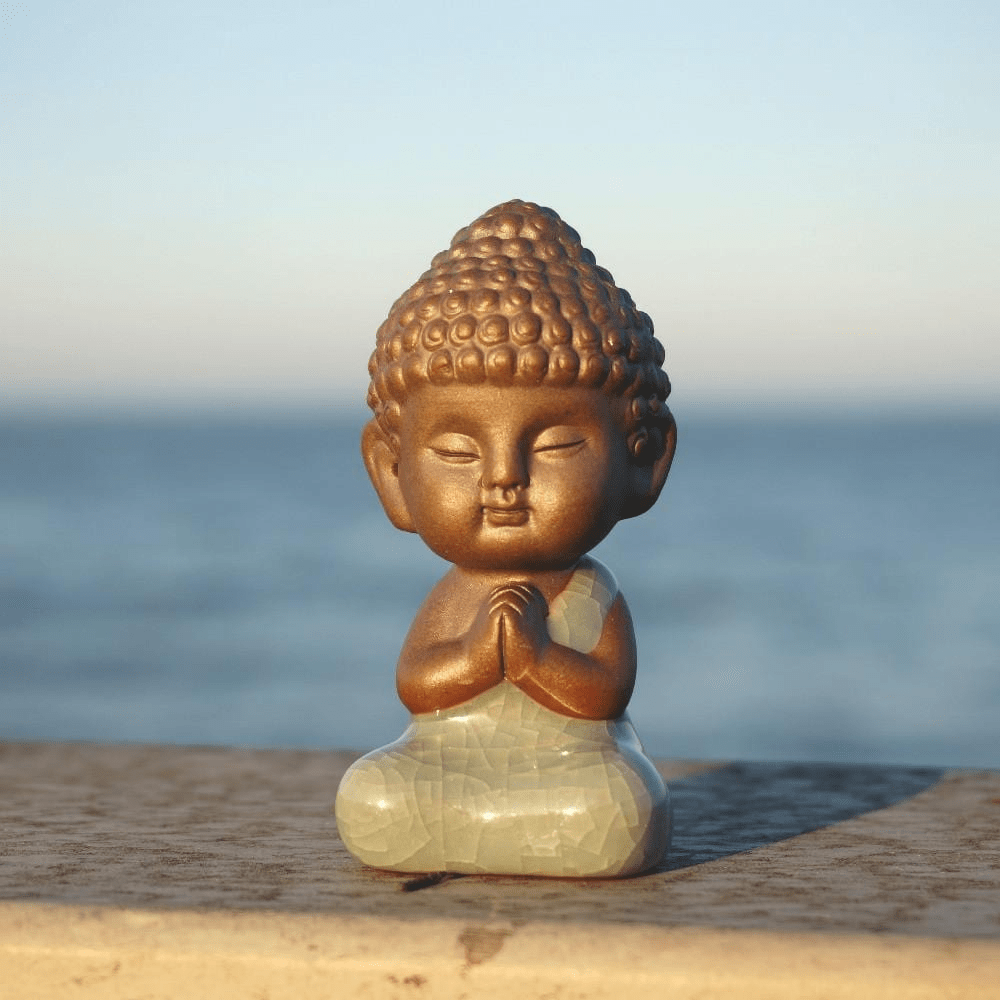 Mini Buddha Statue in Ceramic and Porcelain