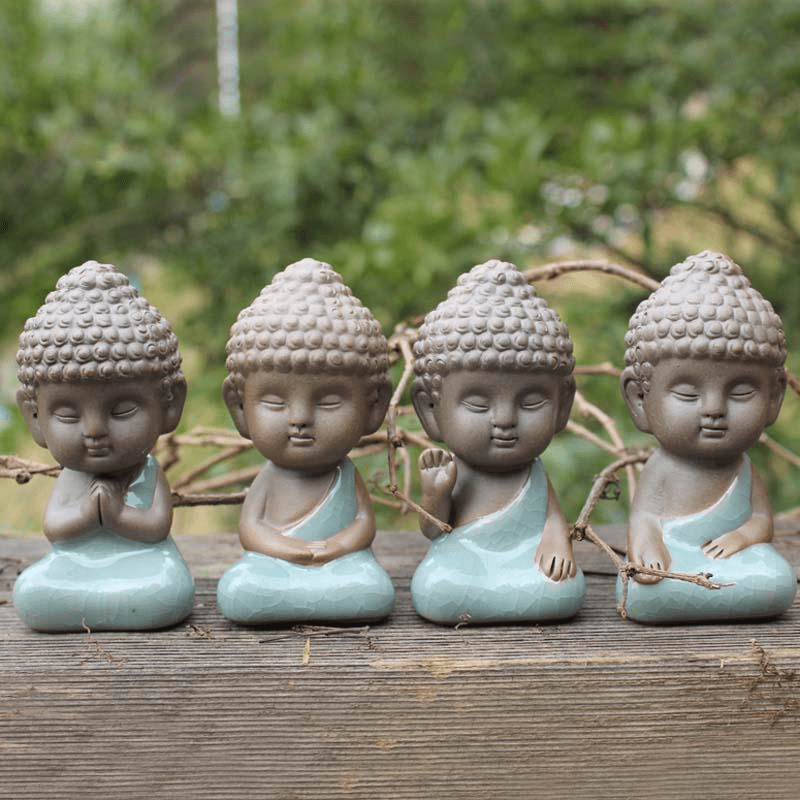 Mini Buddha Statue in Ceramic and Porcelain